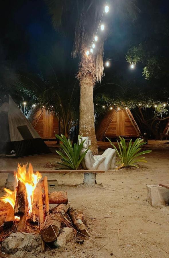 La Aldea Holbox Cabanas Y Camping Εξωτερικό φωτογραφία